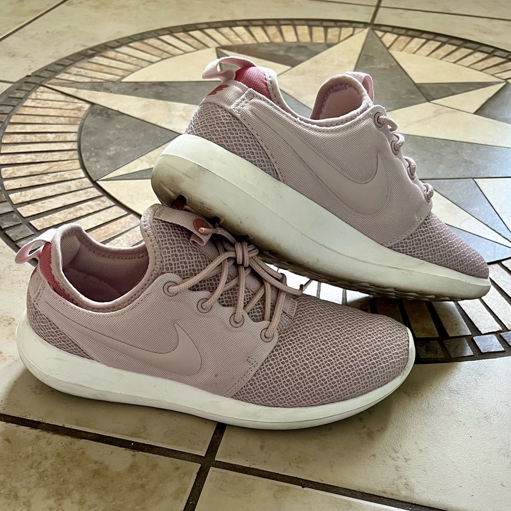 Nike Dusty Rose sneakers size 7